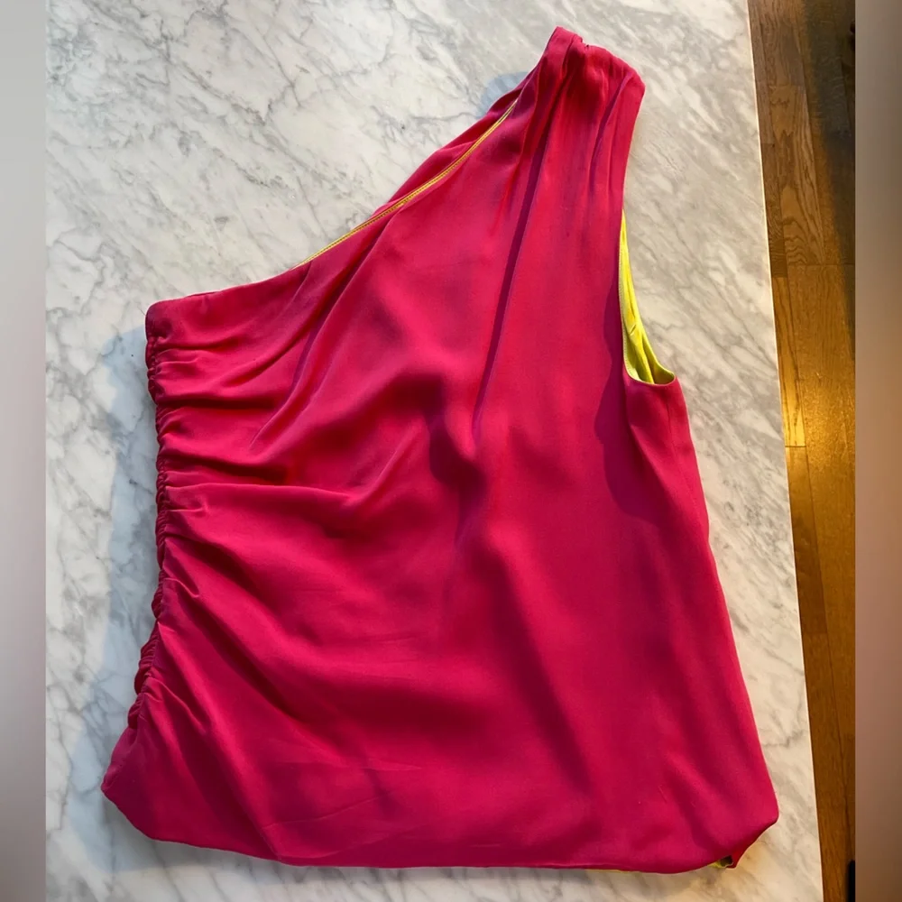 Alice and Olivia Pink Silk Satin One-Shoulder Top - Picture 2 of 10